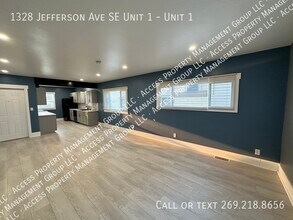 1328 Jefferson Ave SE in Grand Rapids, MI - Building Photo - Building Photo