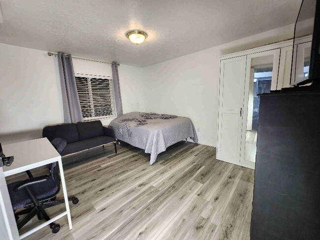 4197 W 4100 S in West Valley City, UT - Building Photo - Building Photo