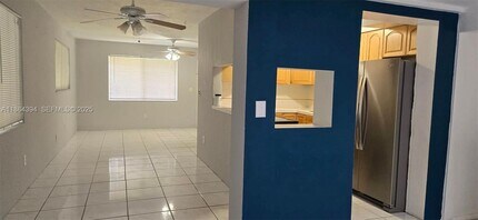 502 N 70th Way in Hollywood, FL - Building Photo - Building Photo