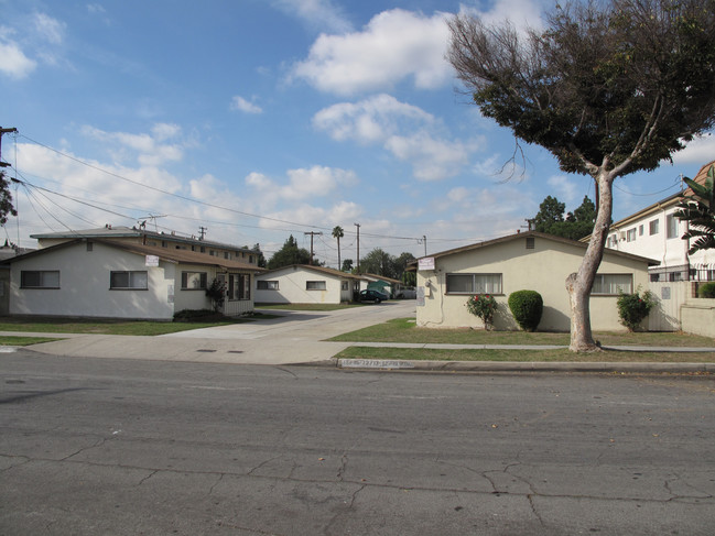 12711 Kalnor Ave in Norwalk, CA - Foto de edificio - Building Photo