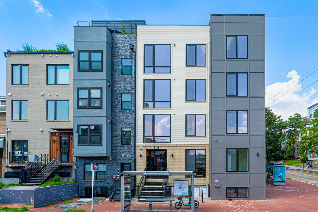 501 Kennedy St NW in Washington, DC - Foto de edificio
