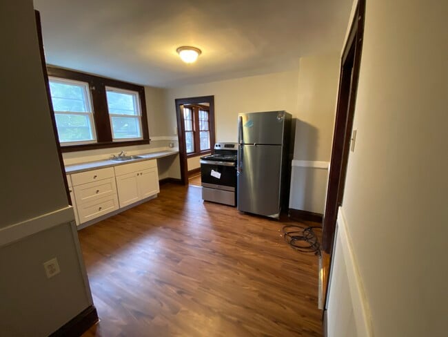 13 Clark Street - 1st Floor, Unit 2nd Floor