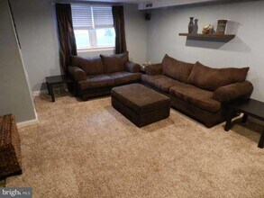 1119 Crestover Rd in Wilmington, DE - Foto de edificio - Building Photo