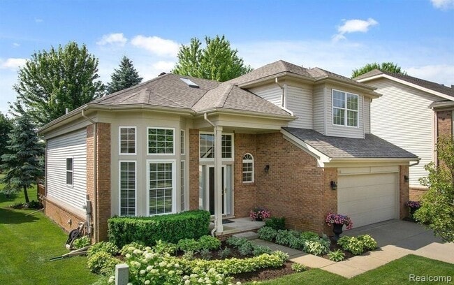 property at 3141 Bridlewood Dr