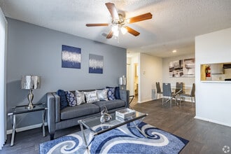 Covington Glen in Decatur, GA - Building Photo - Building Photo