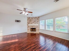 6023 Indian Creek in Missouri City, TX - Building Photo - Building Photo