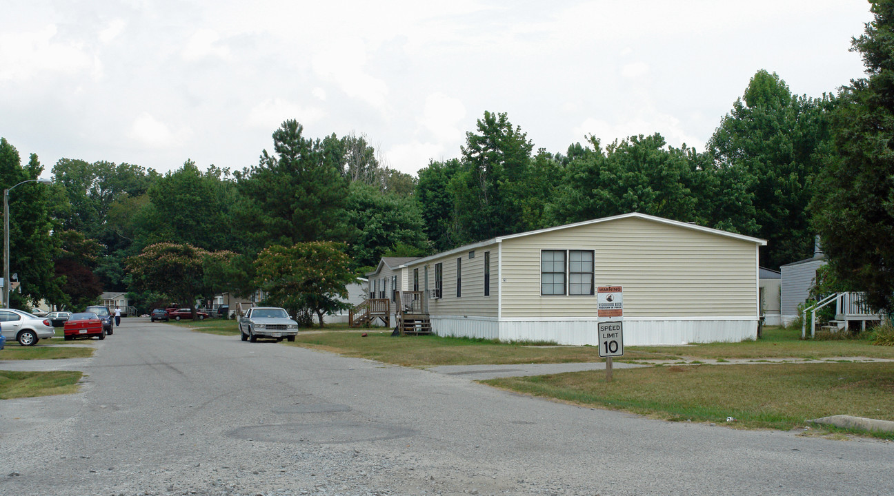 Bullock Mobile Home Park in Suffolk, VA - Building Photo