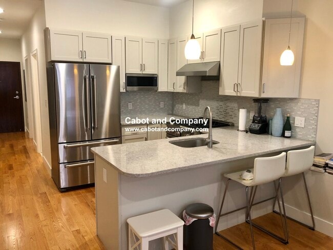 725 Boylston St, Unit 33 in Boston, MA - Building Photo - Building Photo
