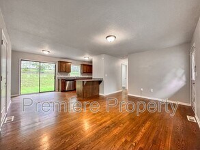 700 W 28 St N in Independence, MO - Building Photo - Building Photo