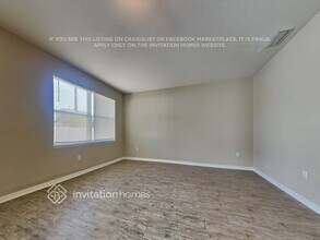 5252 Krenson Woods Way in Lakeland, FL - Foto de edificio - Building Photo