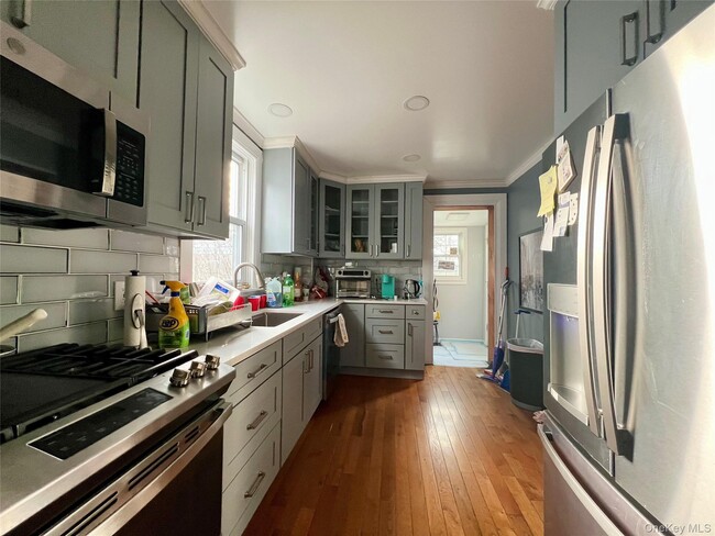 178 Winfred Ave in Yonkers, NY - Building Photo - Building Photo