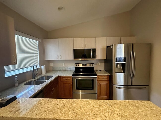 300 NE 42nd St