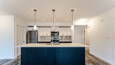 Nautical Luxury Suites at Summerside in Edmonton, AB - Building Photo - Building Photo