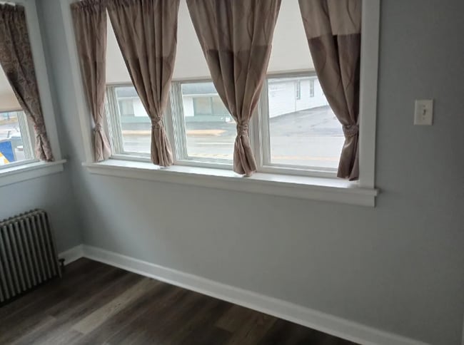 865 Lancaster Ave in Devon, PA - Building Photo - Building Photo
