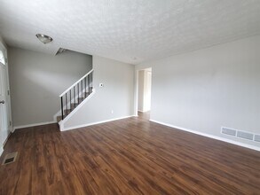 5113 Sedalia Dr in Columbus, OH - Building Photo - Building Photo