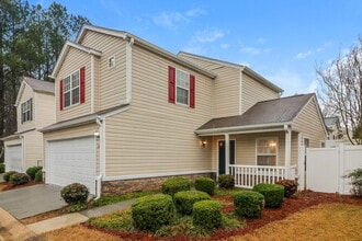 568 Windcroft Cir NW, Unit 210 in Acworth, GA - Foto de edificio - Building Photo