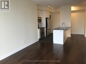 4065 Brickstone Mews in Mississauga, ON - Building Photo - Building Photo