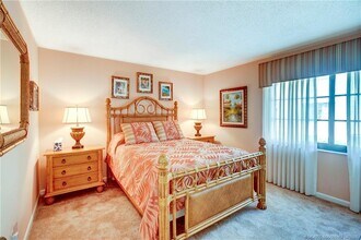 331 Golfview Cir in Stuart, FL - Foto de edificio - Building Photo