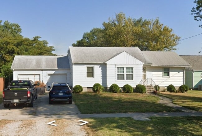 252 E North Ave in Noble, IL - Building Photo - Building Photo