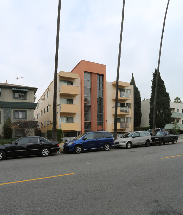 510 S Mariposa Ave in Los Angeles, CA - Building Photo