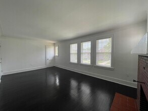 4706 Lakewood St in Detroit, MI - Building Photo - Building Photo
