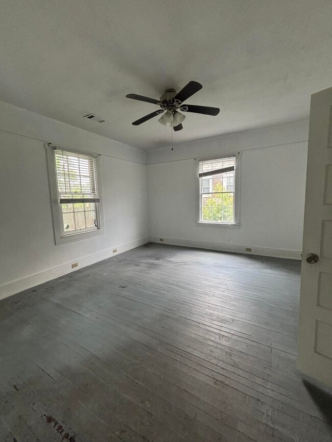 property at 2012 Starnes St