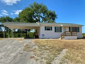 157 Private Rd 2007 in Gilmer, TX - Building Photo