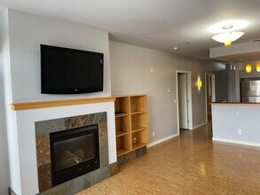 2220 W Woodin Ave in Chelan, WA - Building Photo - Building Photo