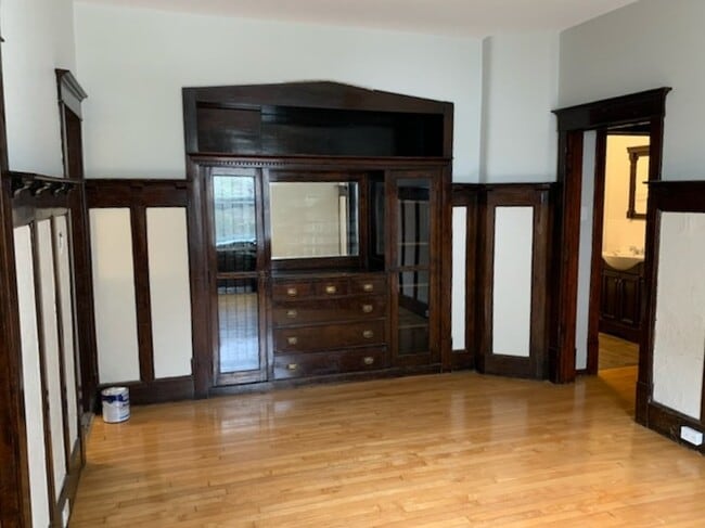 property at 534-534 Wardlaw Ave