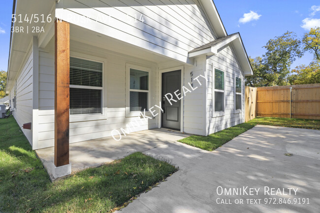 property at 514-516 N Rusk Ave