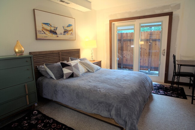 1114 Pawnee Ln, Unit Mystic River in Mount Vernon, WA - Building Photo - Building Photo