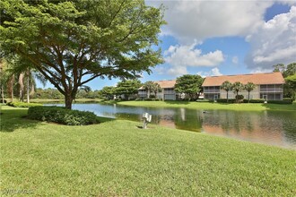 5105 Cedar Springs Dr in Naples, FL - Building Photo - Building Photo