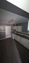 3021 Woodview Dr in Jackson, MS - Foto de edificio - Building Photo