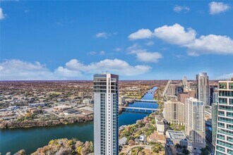 610 Davis St, Unit 5103 in Austin, TX - Foto de edificio - Building Photo