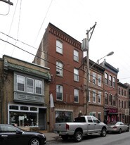 614 S 3rd St in Philadelphia, PA - Building Photo