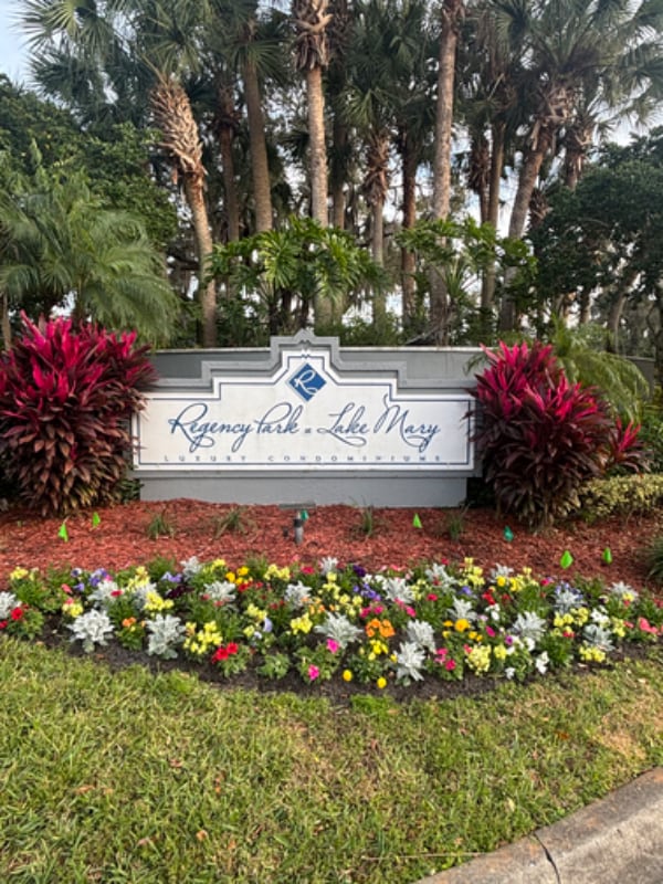 732 Secret Harbor Ln