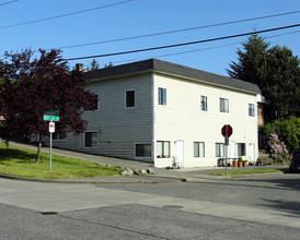 McLaine Apartments in Seattle, WA - Building Photo - Building Photo