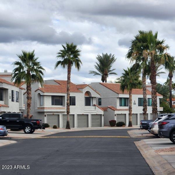 10055 E Mountainview Lake Dr in Scottsdale, AZ - Building Photo