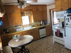 825 5th Ave S in South St. Paul, MN - Building Photo - Building Photo