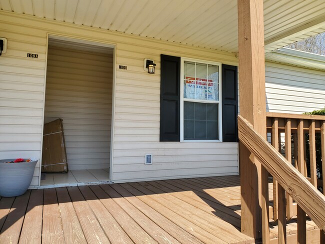 property at 109 Dickerson Ct