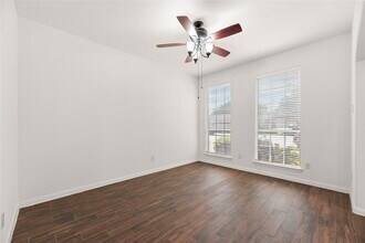 1810 Candle Light Ct in Sugar Land, TX - Building Photo - Building Photo