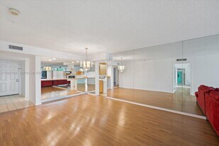 2761 Village Blvd in West Palm Beach, FL - Building Photo