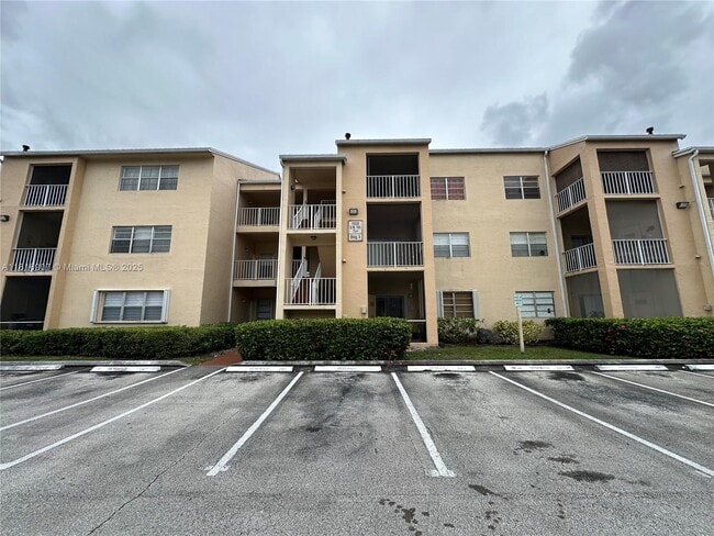15330 SW 106th Terrace in Miami, FL - Building Photo - Building Photo
