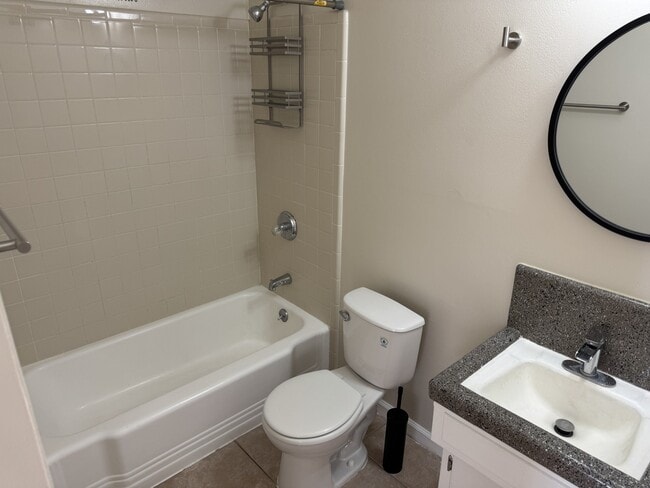 Augusta Terrace Apartments in North Highlands, CA - Building Photo - Building Photo
