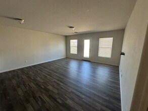 202 W Bobcat Ct in Casa Grande, AZ - Building Photo - Building Photo