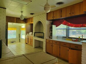 5809 Washington Ave in Ocean Springs, MS - Building Photo - Building Photo