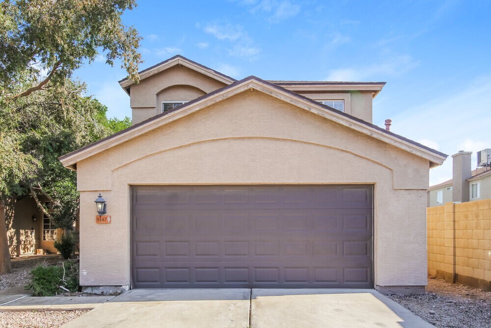 9147 N 73rd Ln in Peoria, AZ - Foto de edificio