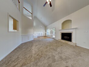 4608 Center Rock Ct in Winston-Salem, NC - Foto de edificio - Building Photo