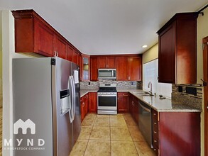 1227 27th St in San Diego, CA - Foto de edificio - Building Photo