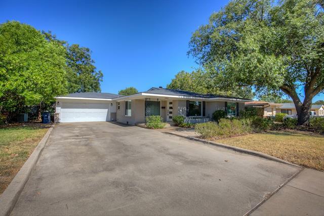 property at 6562 Locke Ave